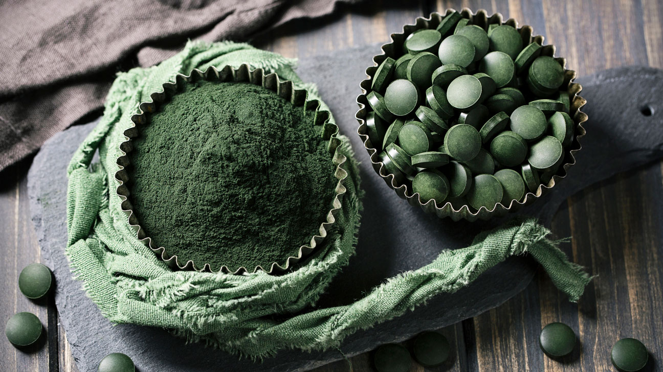 spirulina-1296x728-feature.jpg