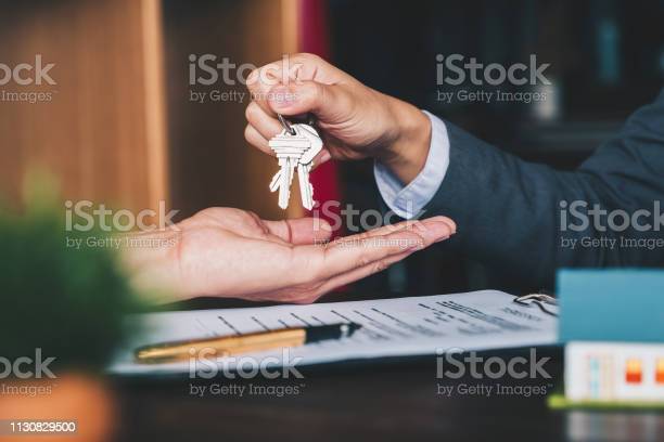 istockphoto-1130829500-612x612.jpg