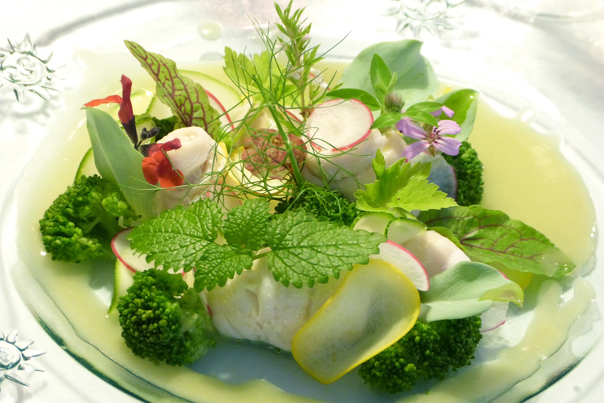eating-2097401_1920.jpg