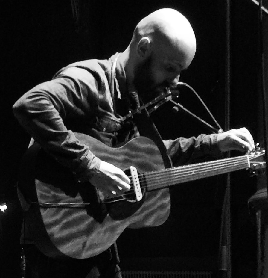 Samuel Escher Live (2).jpg