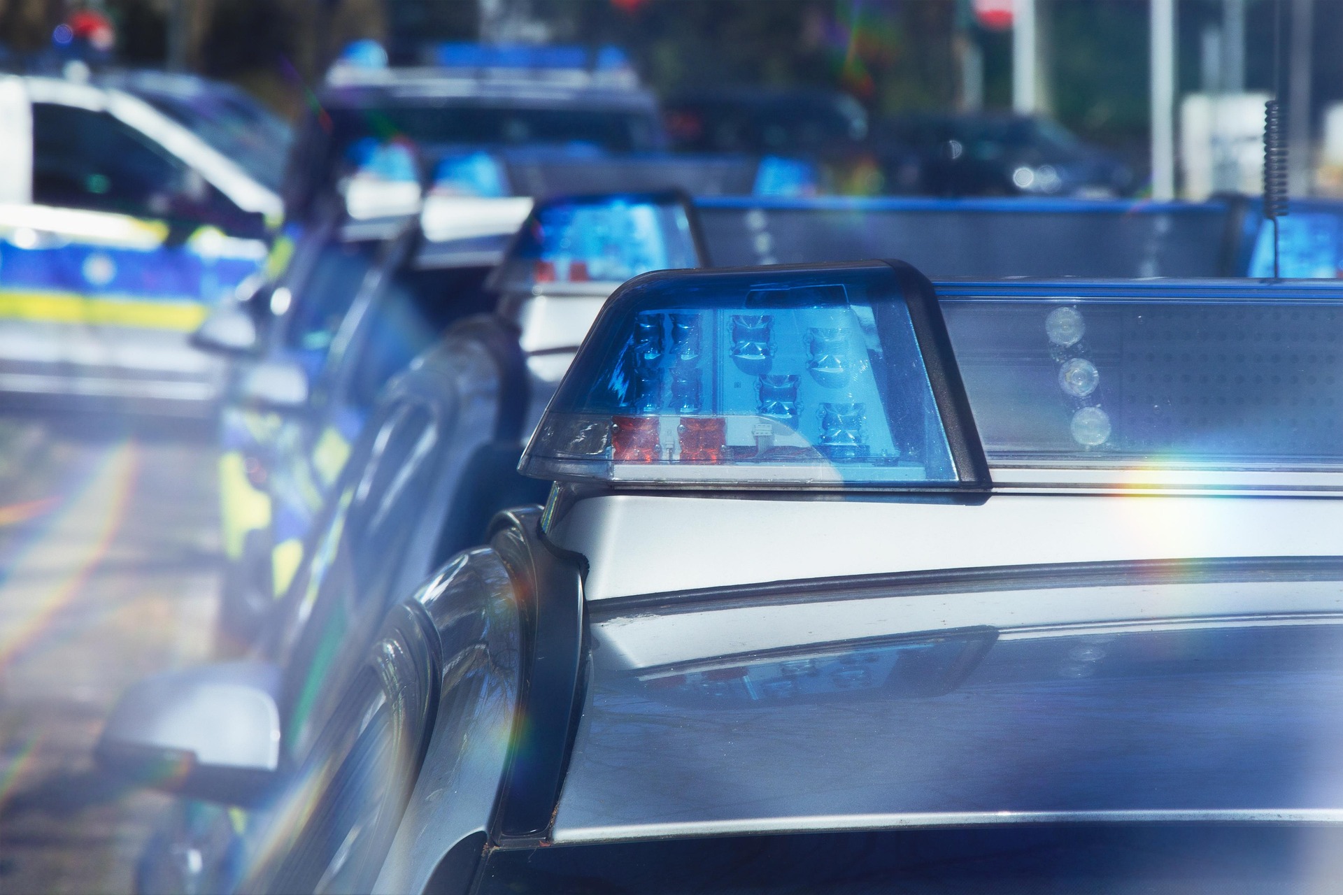 police-6938244_1920.jpg