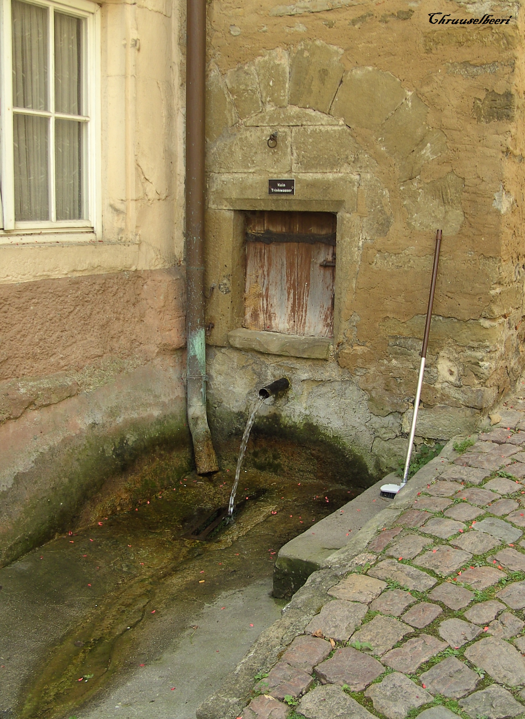 Brunnen_04.jpg