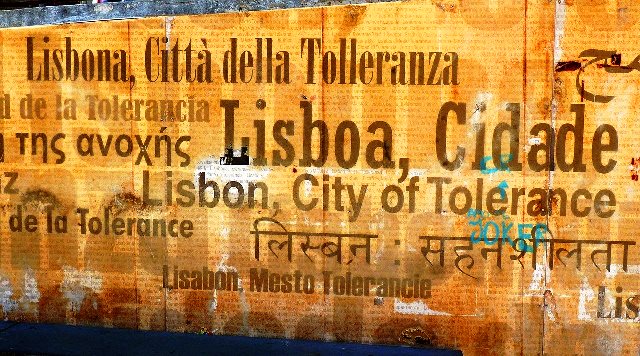 lisbon-2780425_1280.jpg