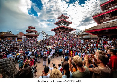kathmandu-sep-19-nepalese-people-260nw-661328548.jpg