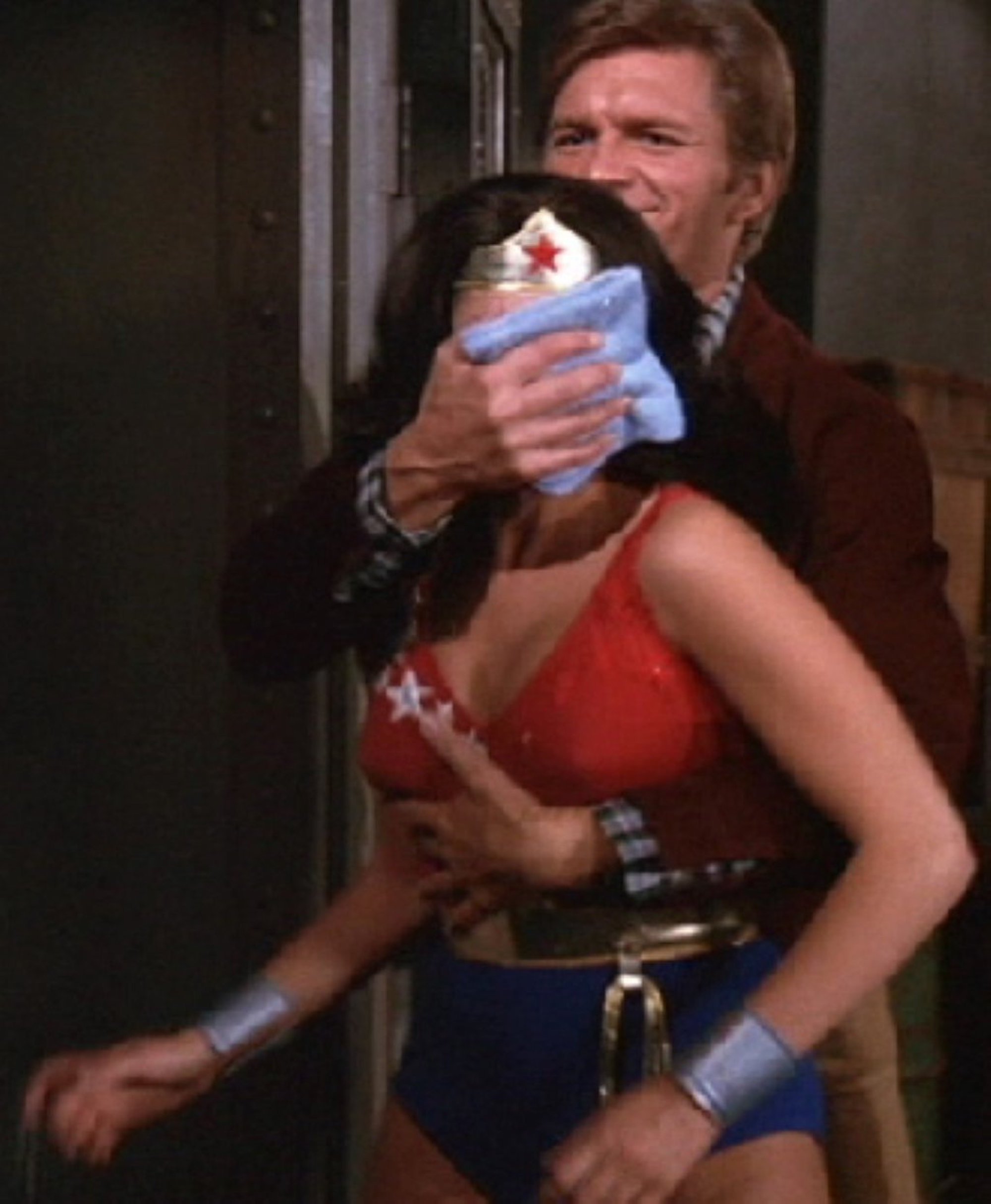 ww.wondergirl.debra.03.jpg