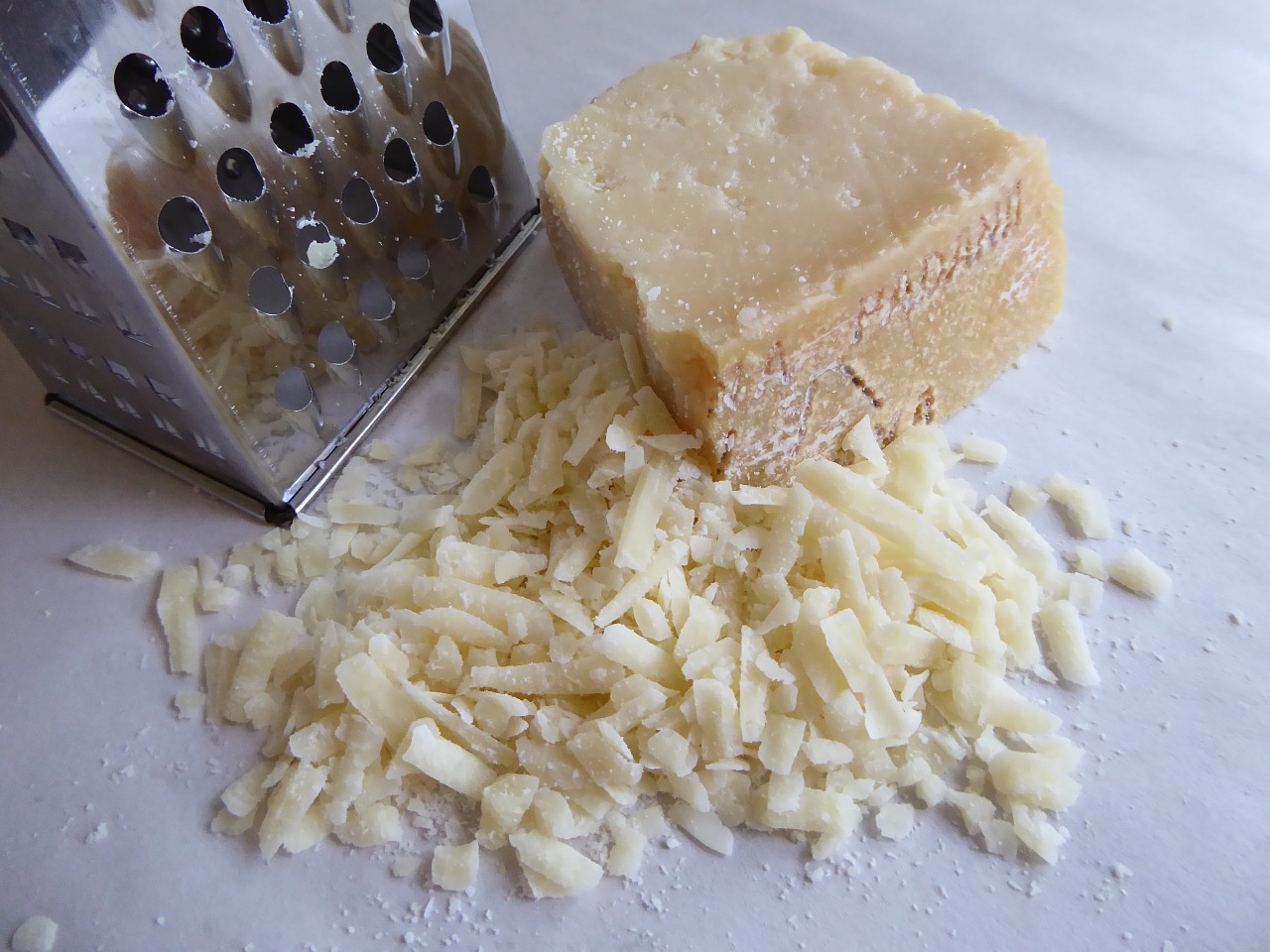 cheese-1100774_1280.jpg