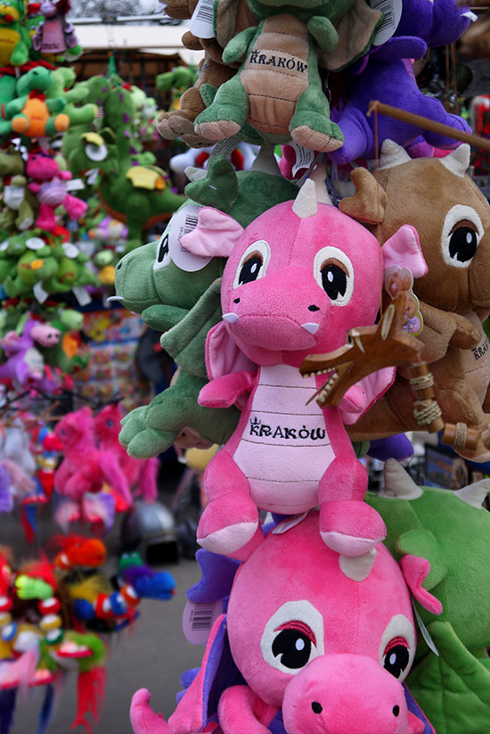 Krakow_16_plush_wawel_dragon.JPG