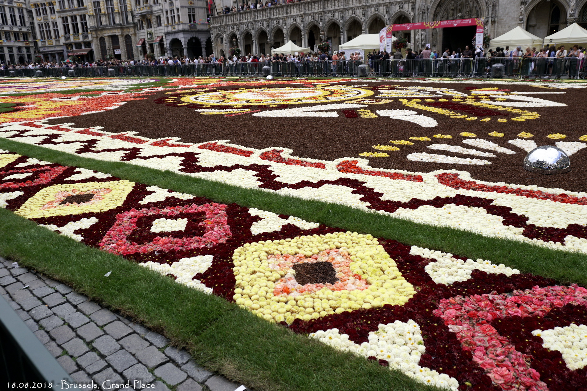 18.08-01-Brussels, Grand-Place.jpg