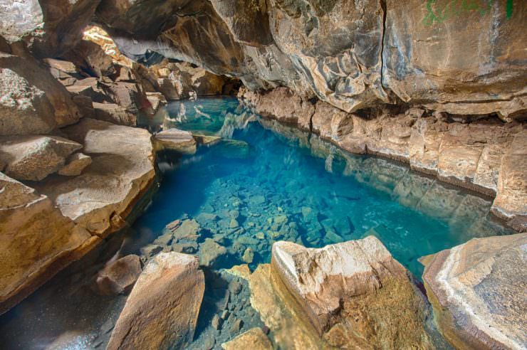Grjotagja-Cave-Iceland-2-740x492.jpg
