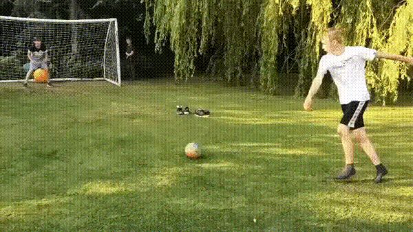 гифка-мяч-5365162.gif