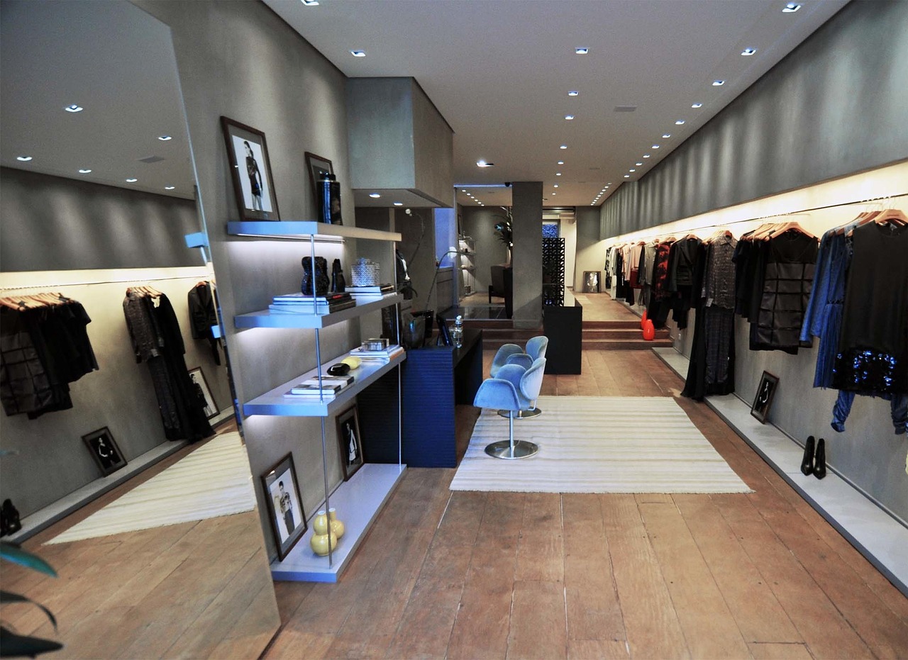 dress-shop-97261_1280.jpg