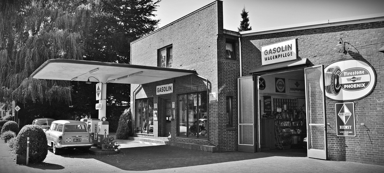 petrol-stations-1665164_1280.jpg