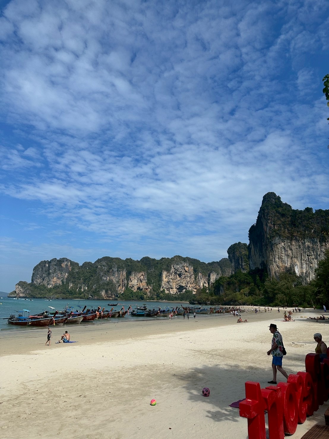 Railay Beach7.jpg