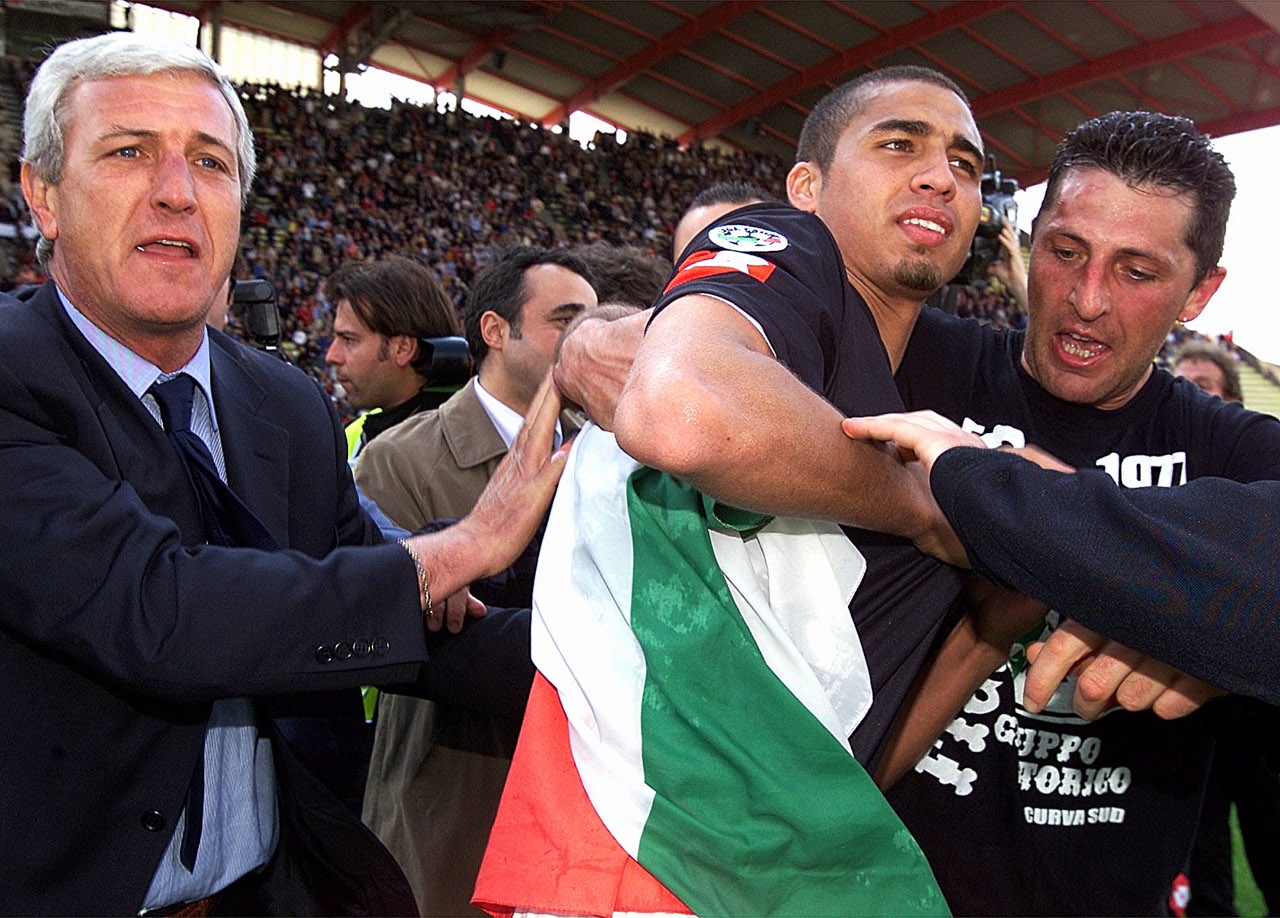 Marcello_Lippi_e_David_Trezeguet_(Juventus_FC)_-_Scudetto_2001-02.jpg
