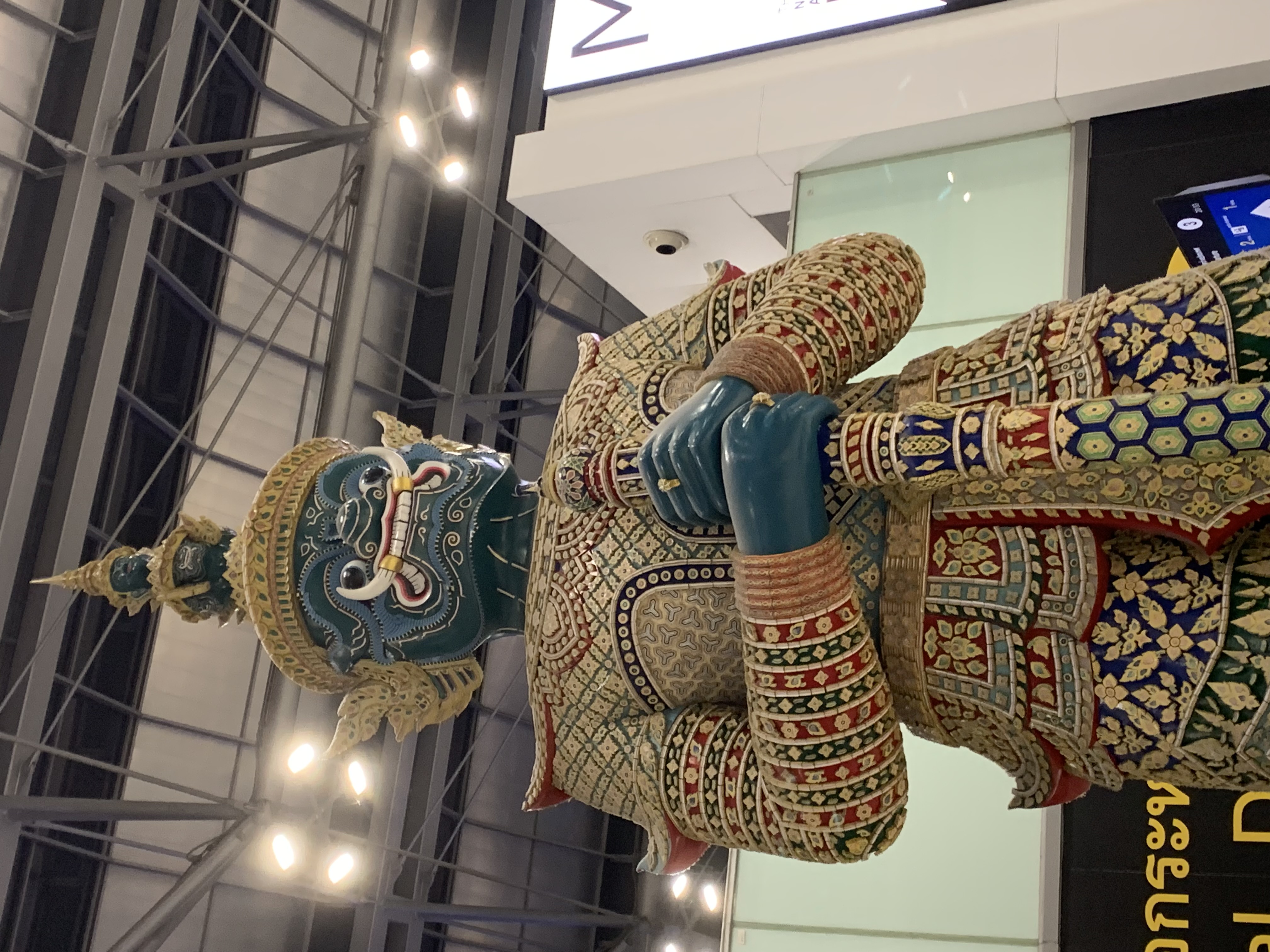 Awesome giant statues7.jpg