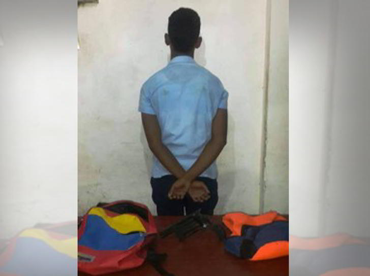 alumno-bolso-tricolor-hallazgo-.jpg
