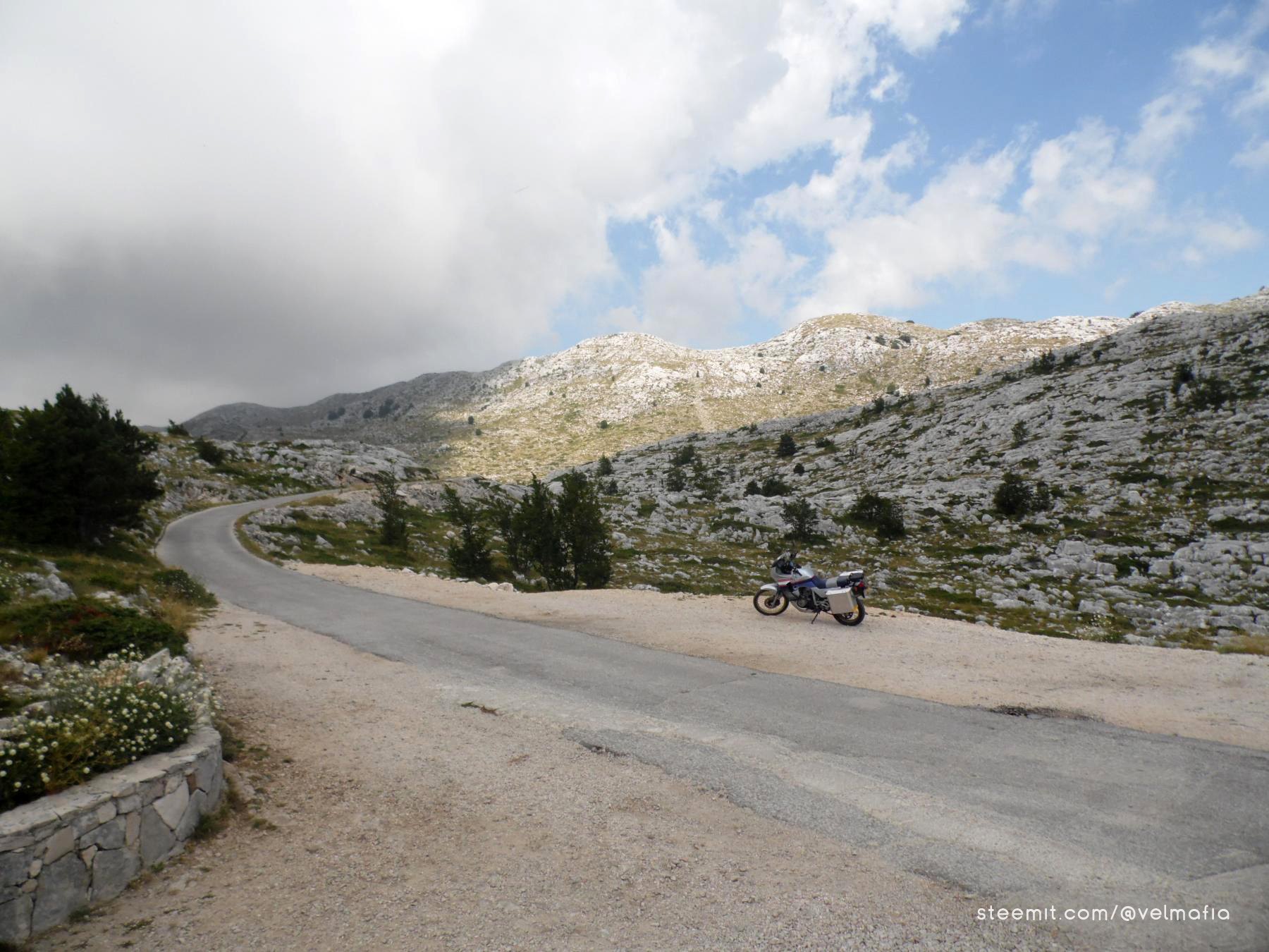 Wjazd na szczyt motocyklem w 2014