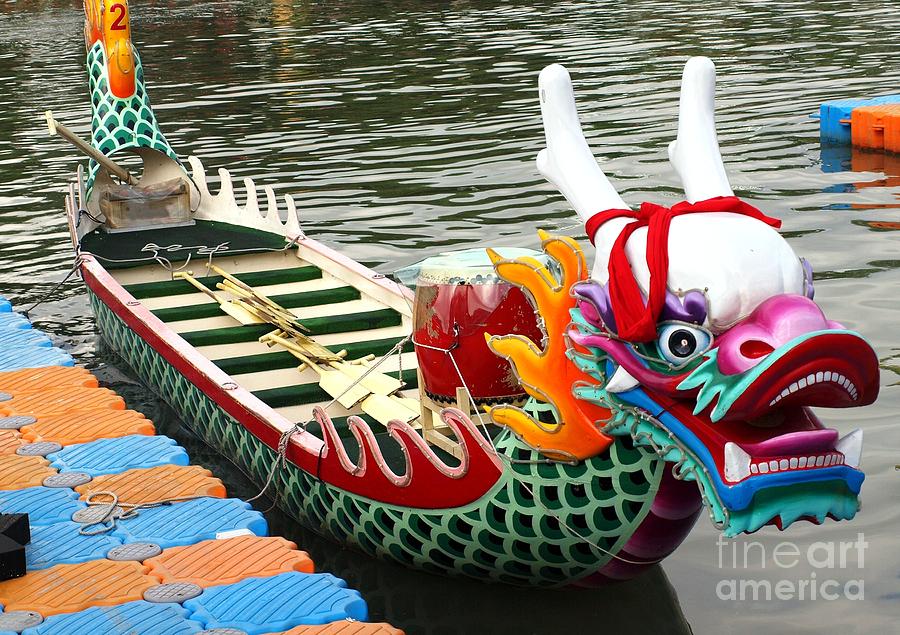 dragon boat 1.jpg