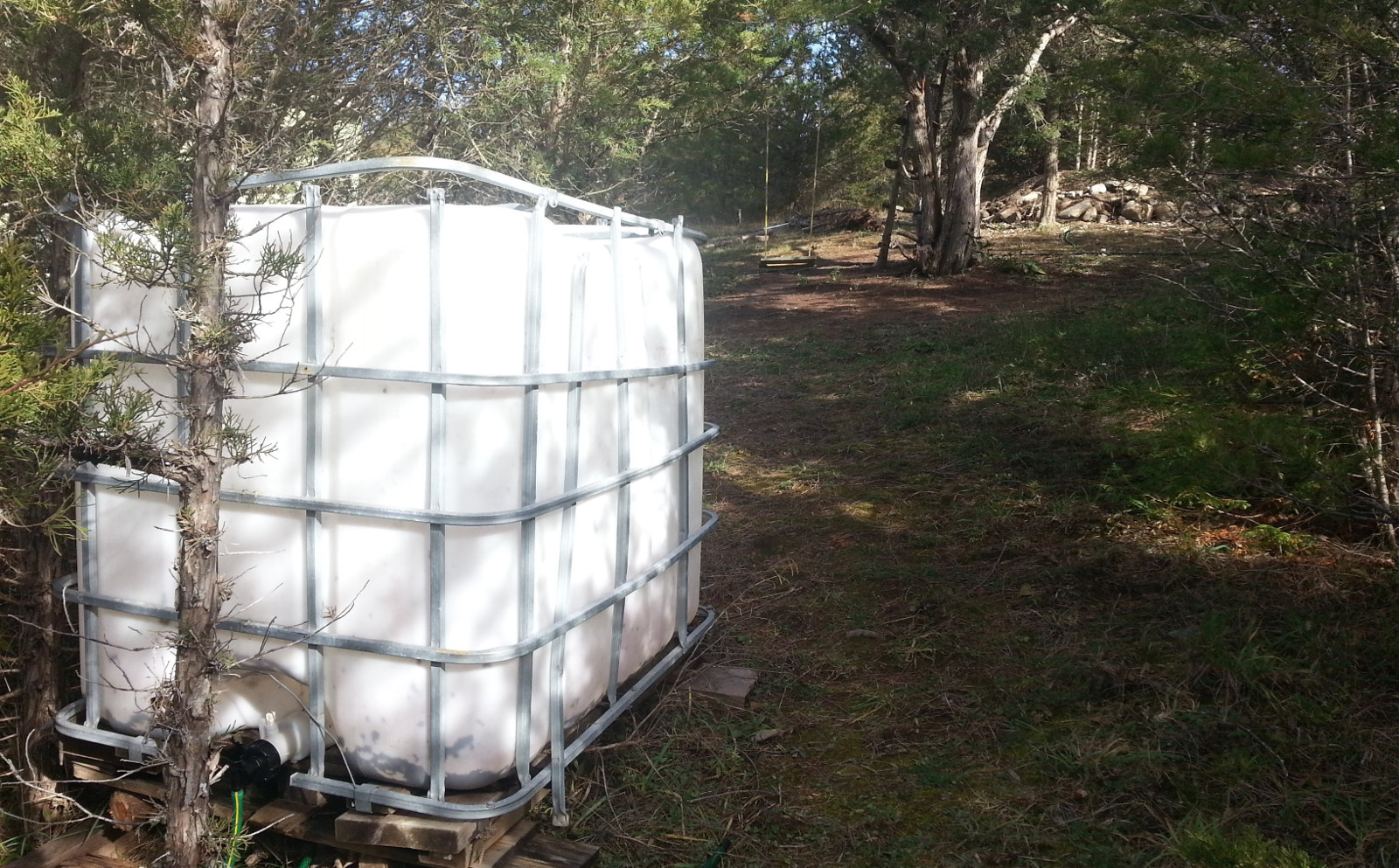 water_tote_250_gallon1500.jpg