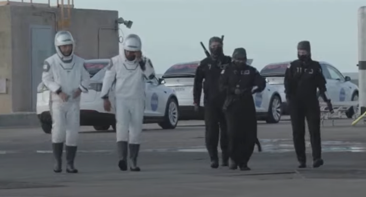 (81)_Crew-1_Mission_Launch_-_YouTube_-_2020-11-23_02.26.54.png
