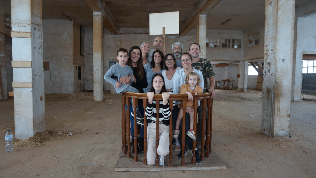 FAMILYllugat1SEND.jpg