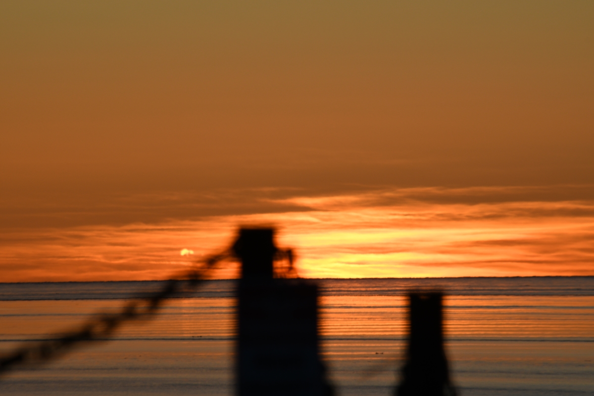 127 Sunset 1-15 chain and pole.jpg