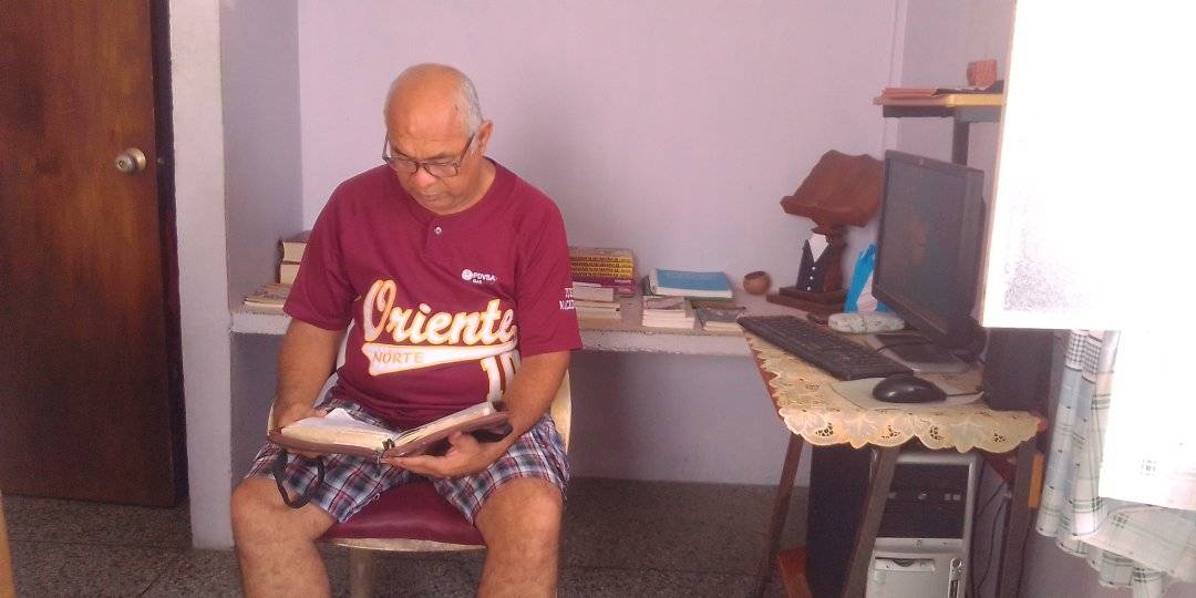 Devocional lectura biblica.jpg