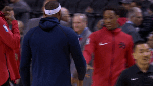 l2QEi42wUKHPDtlIs.gif