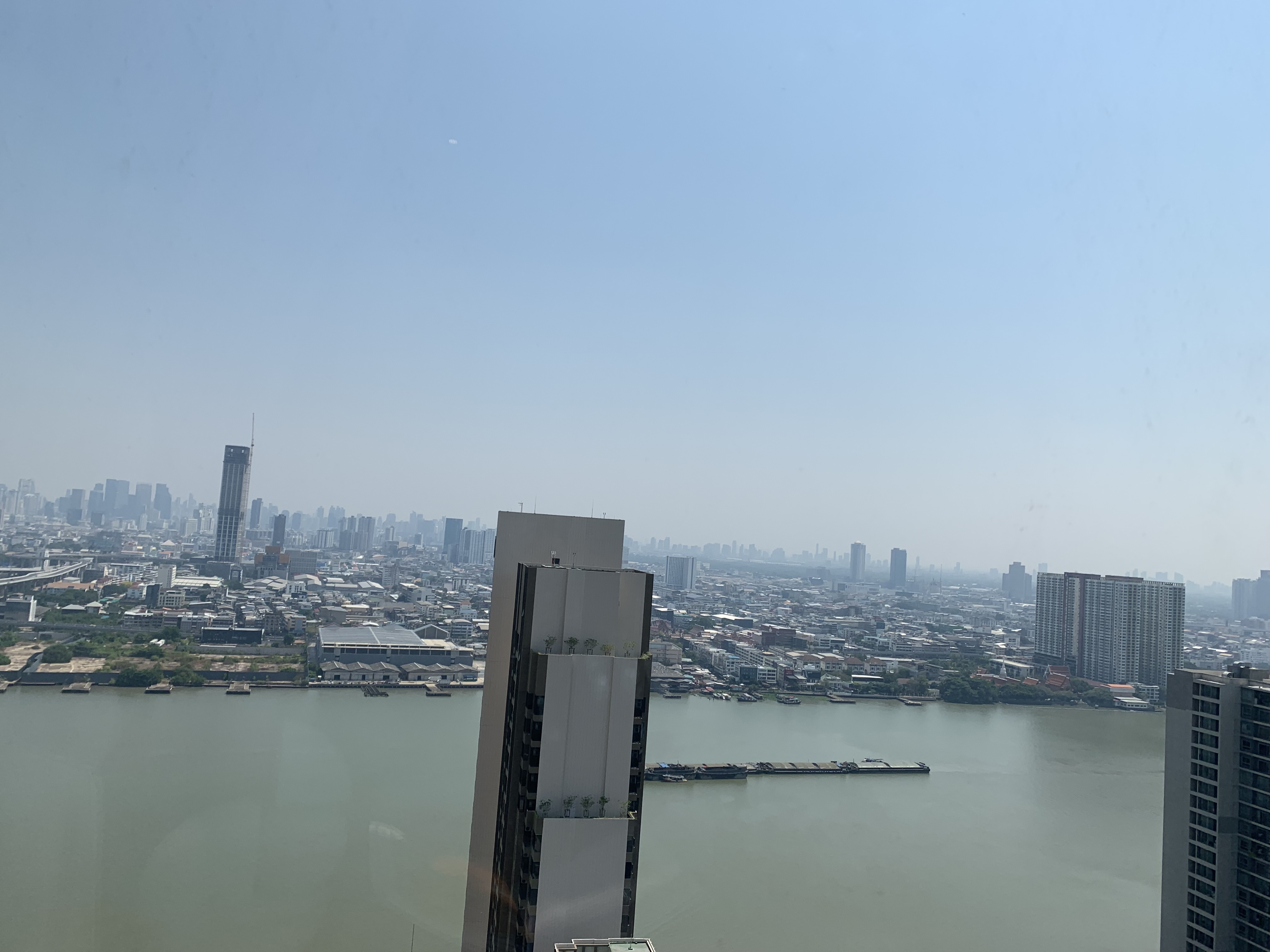 my brother’s condominium4.jpg