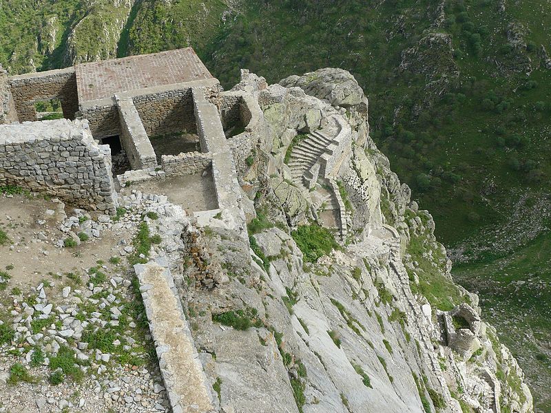Babak_Fort_-_panoramio_(6).jpg