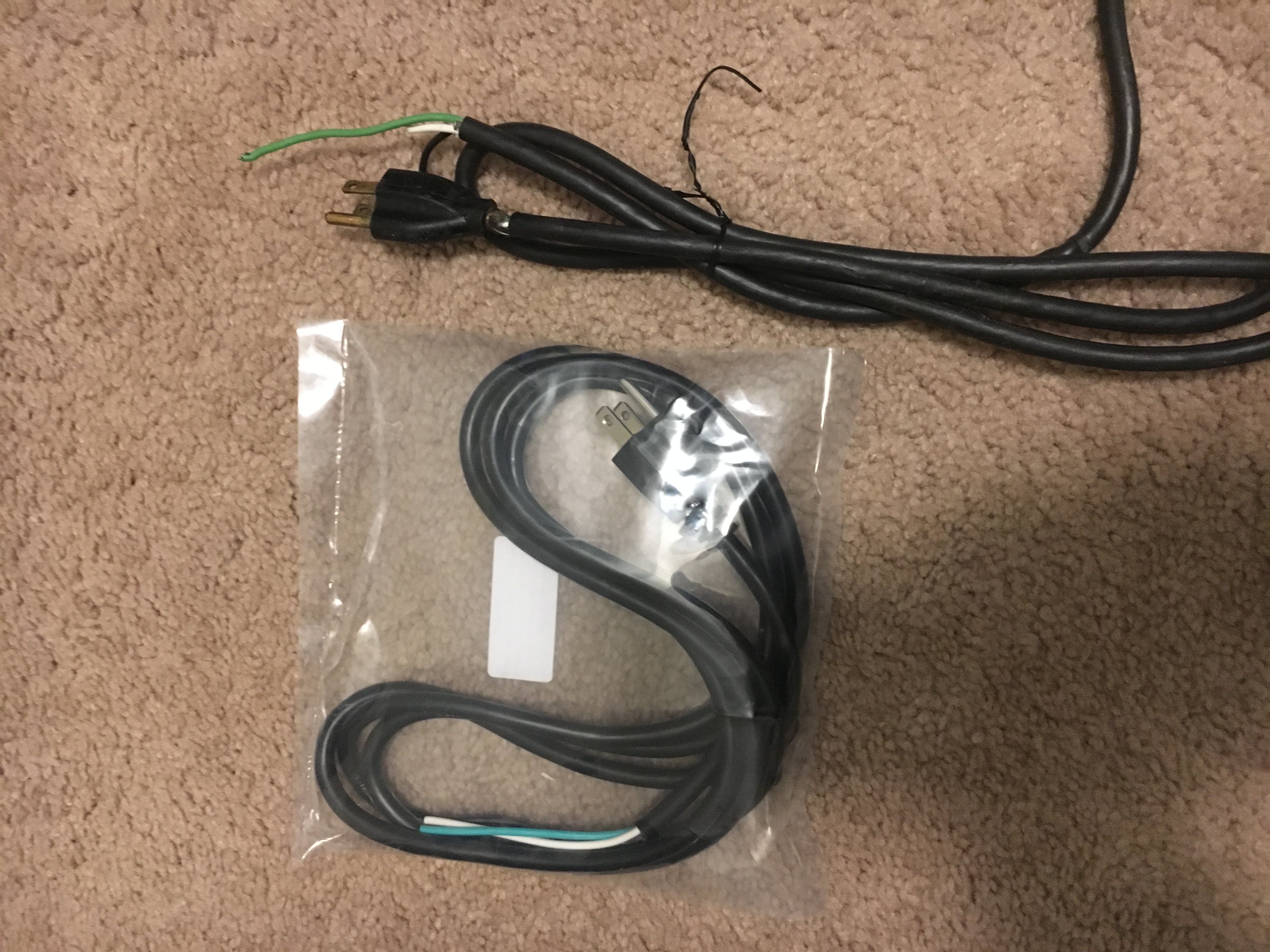 Good Plug, Bad Plug.JPG