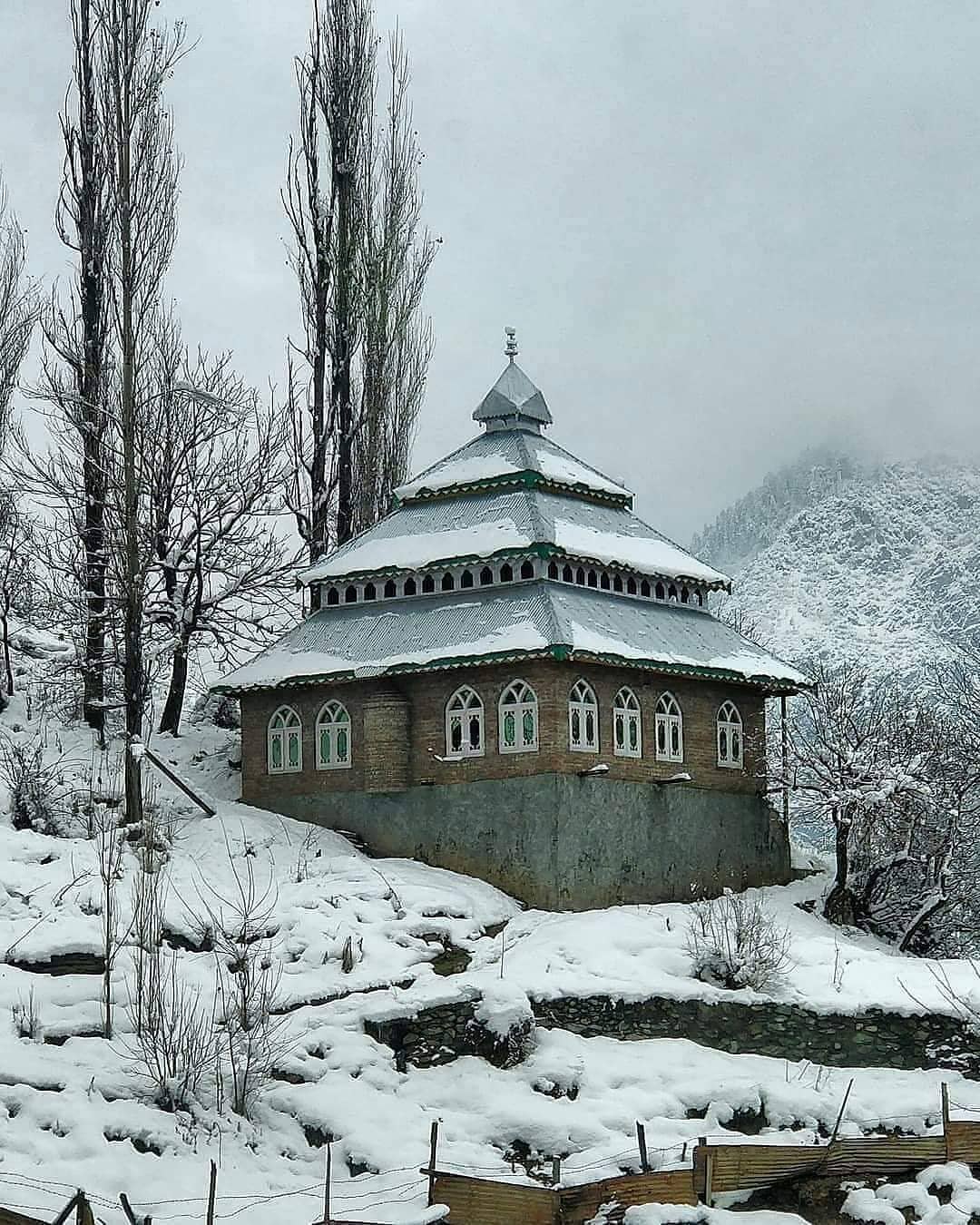 kashmeer vist pakistan (2).jpg