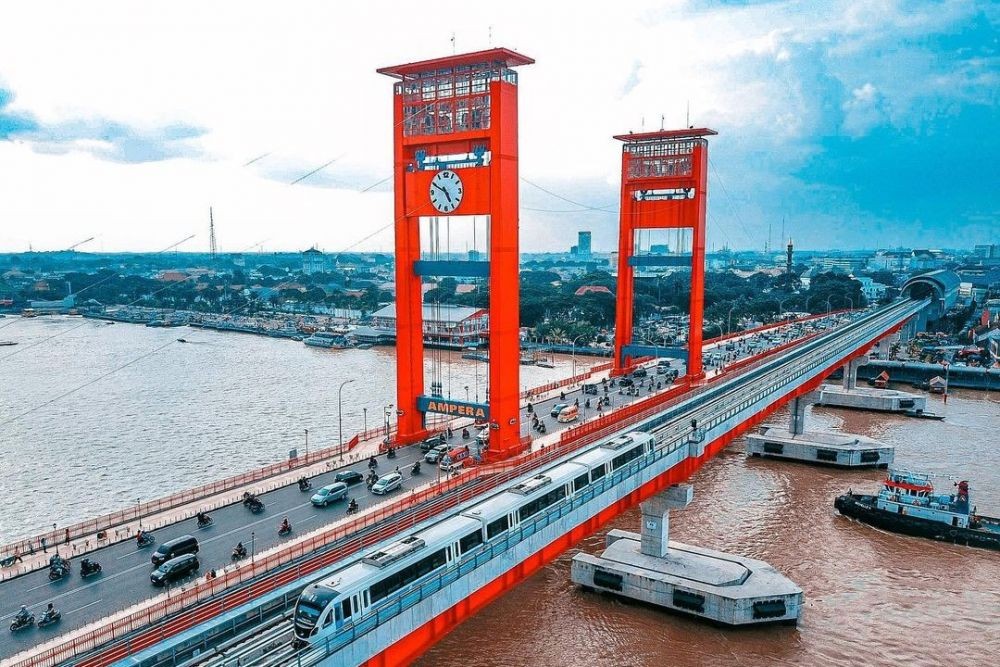 cover-jembatan-ampera-.jpg