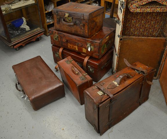 luggage-1181808__480.jpg