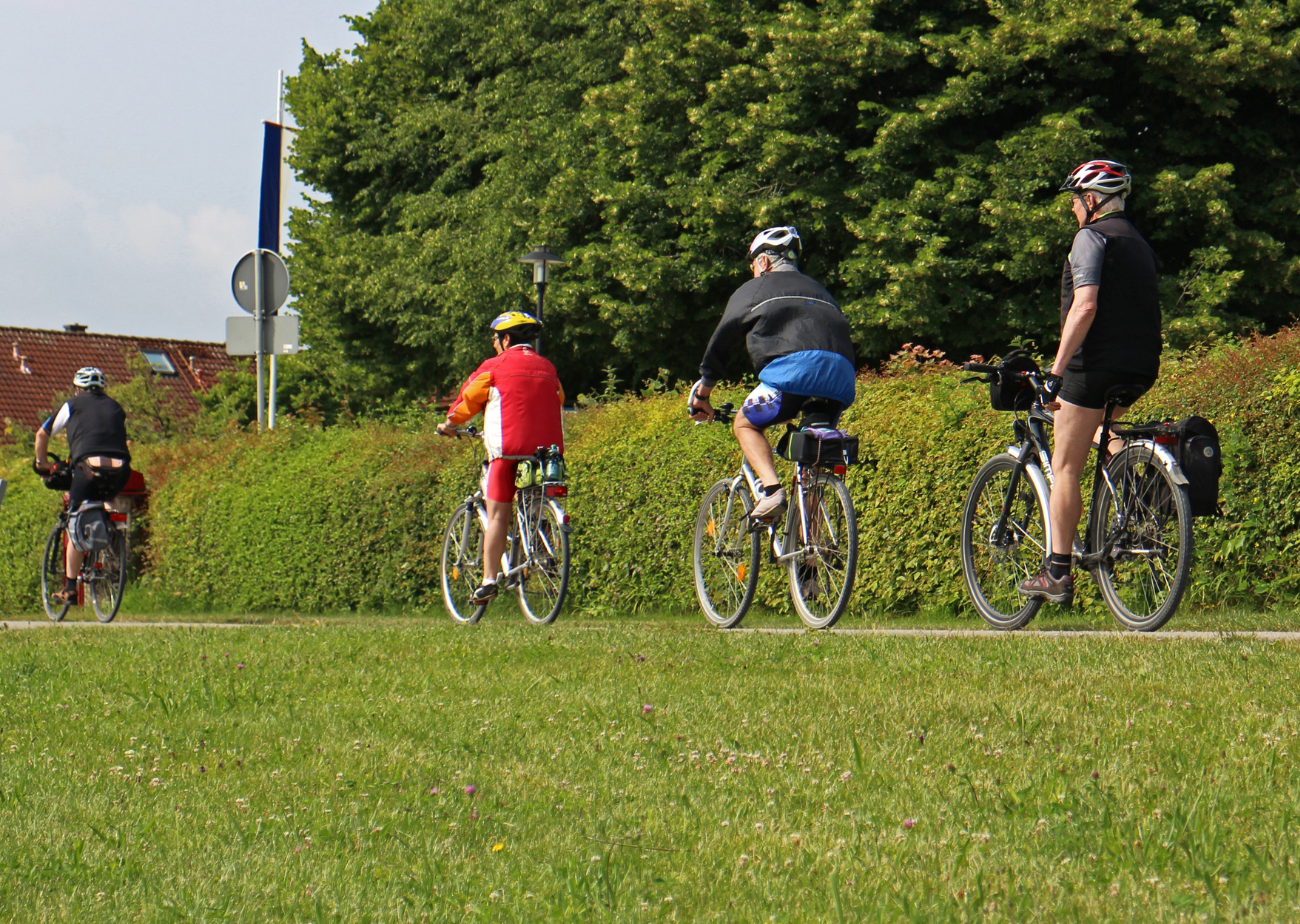66° CONCURSO 300 PALABRAS. Cuéntame, ¿Cuáles son tus actividades al aire libre favoritas (2).png