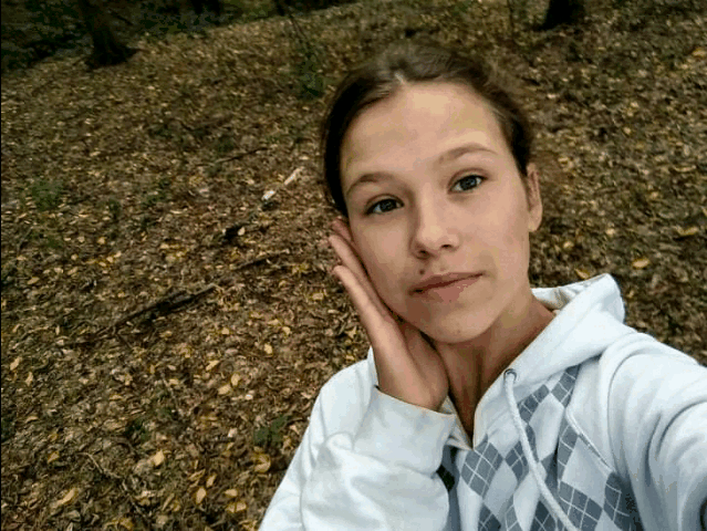 PicsArt_09-24-09.10.04.gif