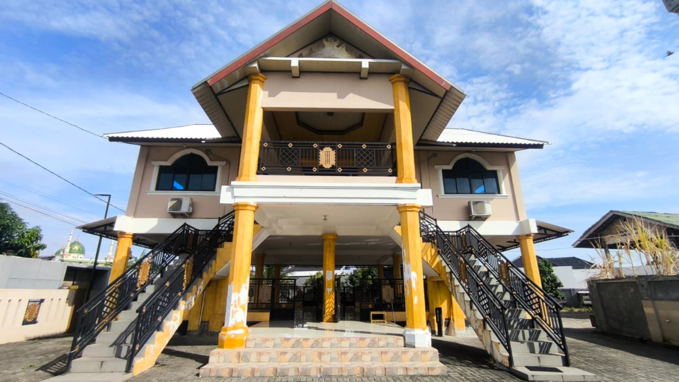 Meunasah aceh 1.jpg