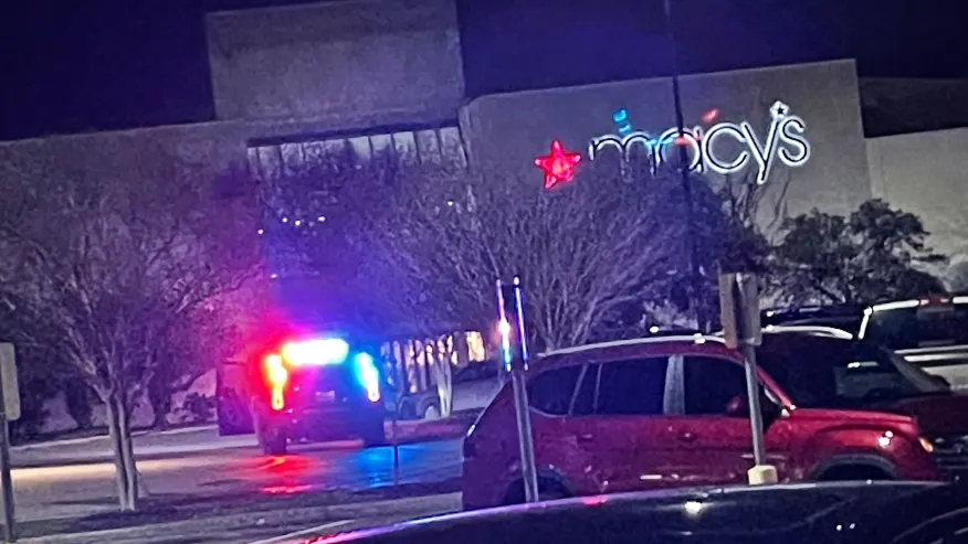 Barton-Creek-Mall-active-attack.webp