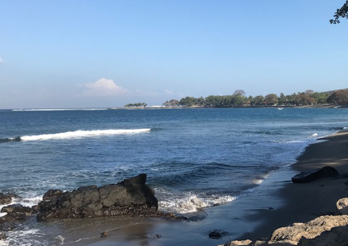 Pantai Senggigi_03.jpg