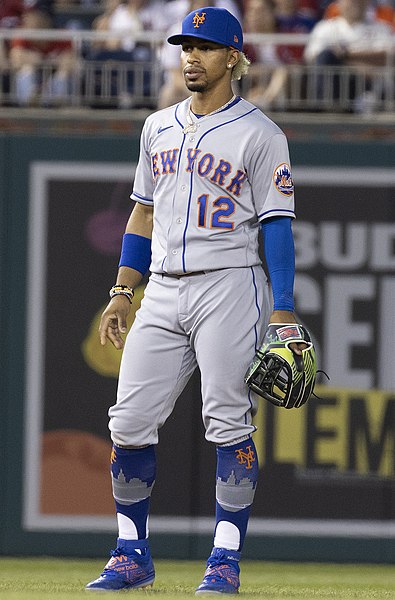 Mets_infielder_Franscisco_Lindor_is_lazer_focused_(51266468307).jpg