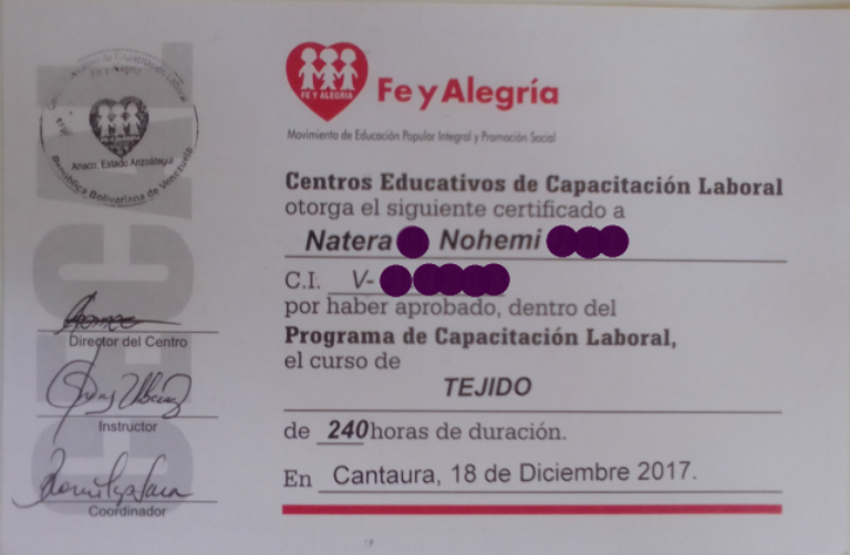 Certificado de tejido con datos de identificación tachadas.png