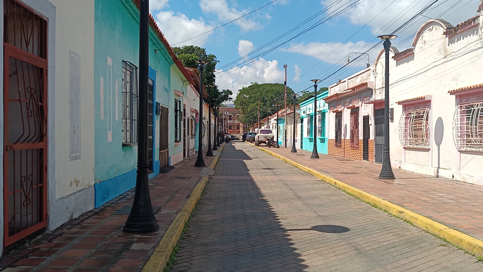 1001541305.jpg