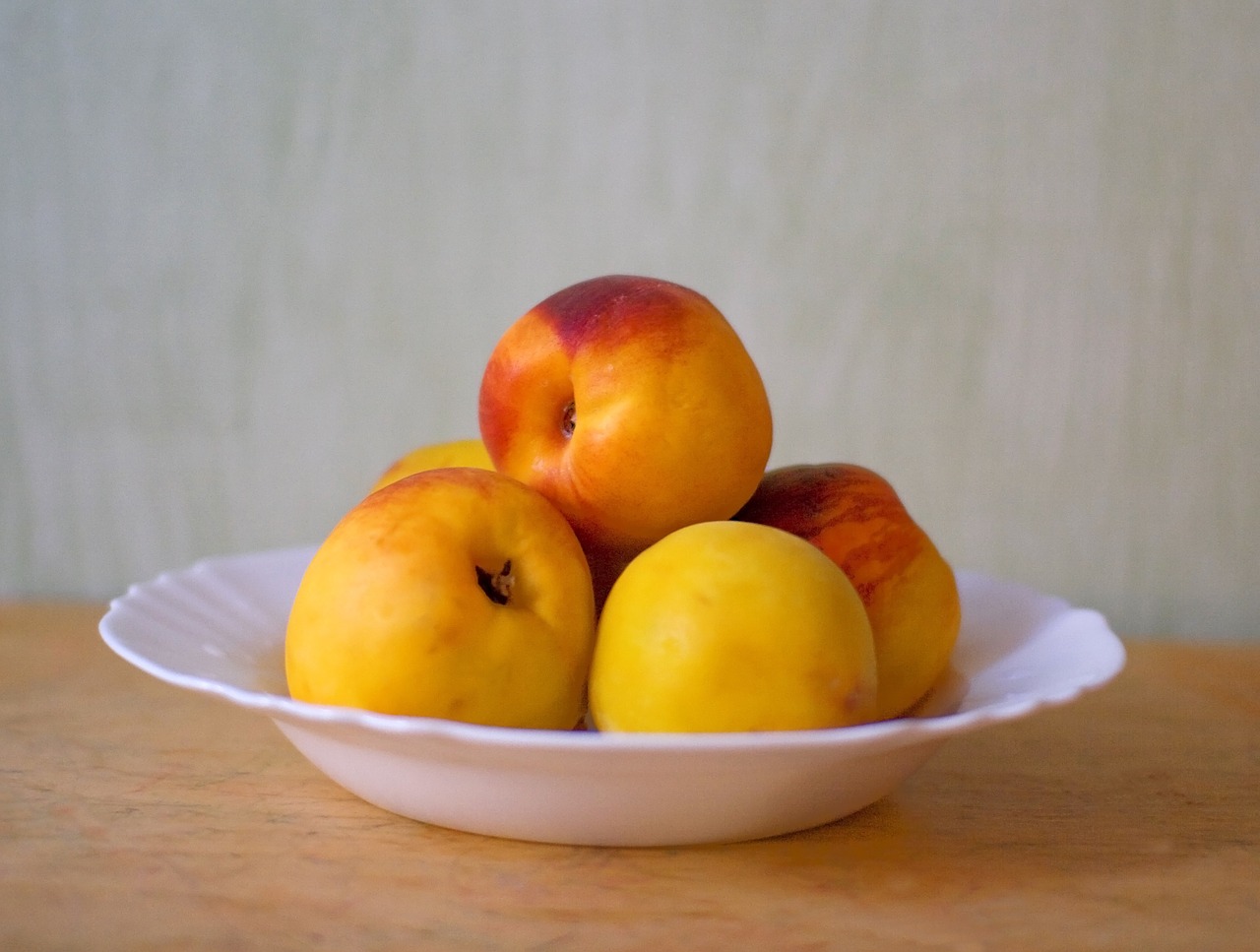peaches-815267_1280.jpg