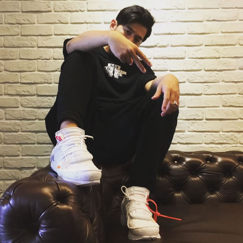 Air presto off white sale black on feet