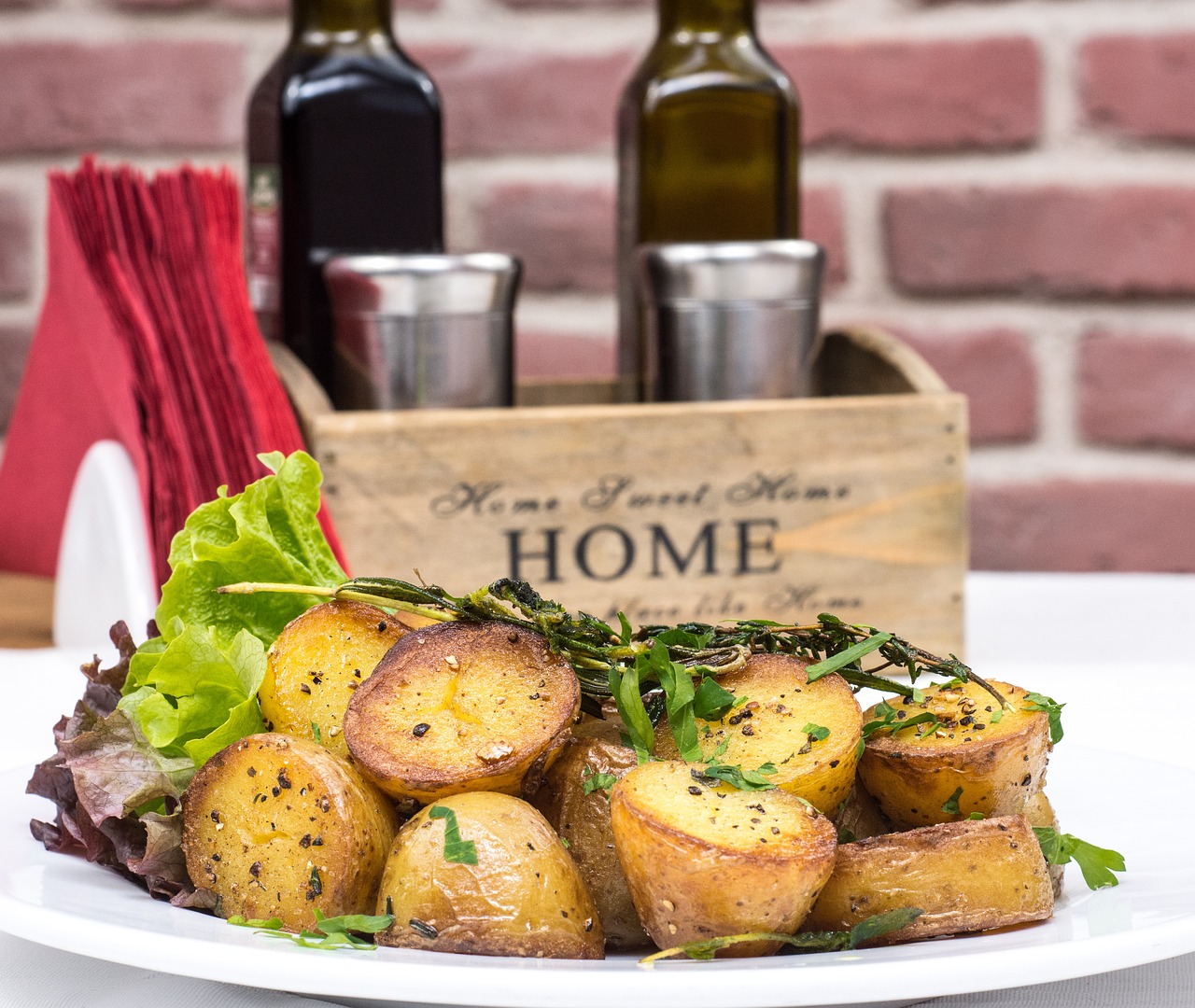 Roast Potatoes.jpg