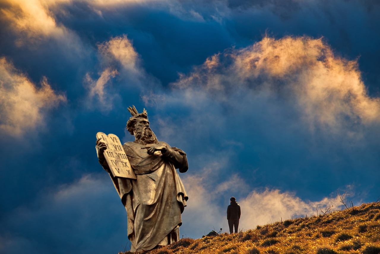ten-commandments-4691994_1280.jpg