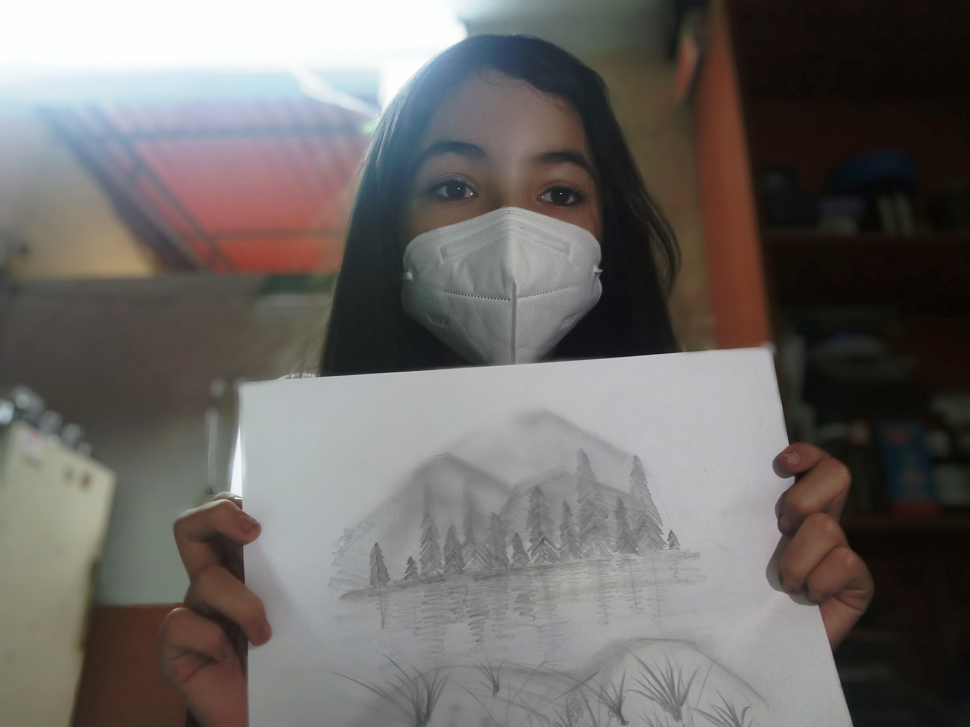 angella y su dibujo.jpg