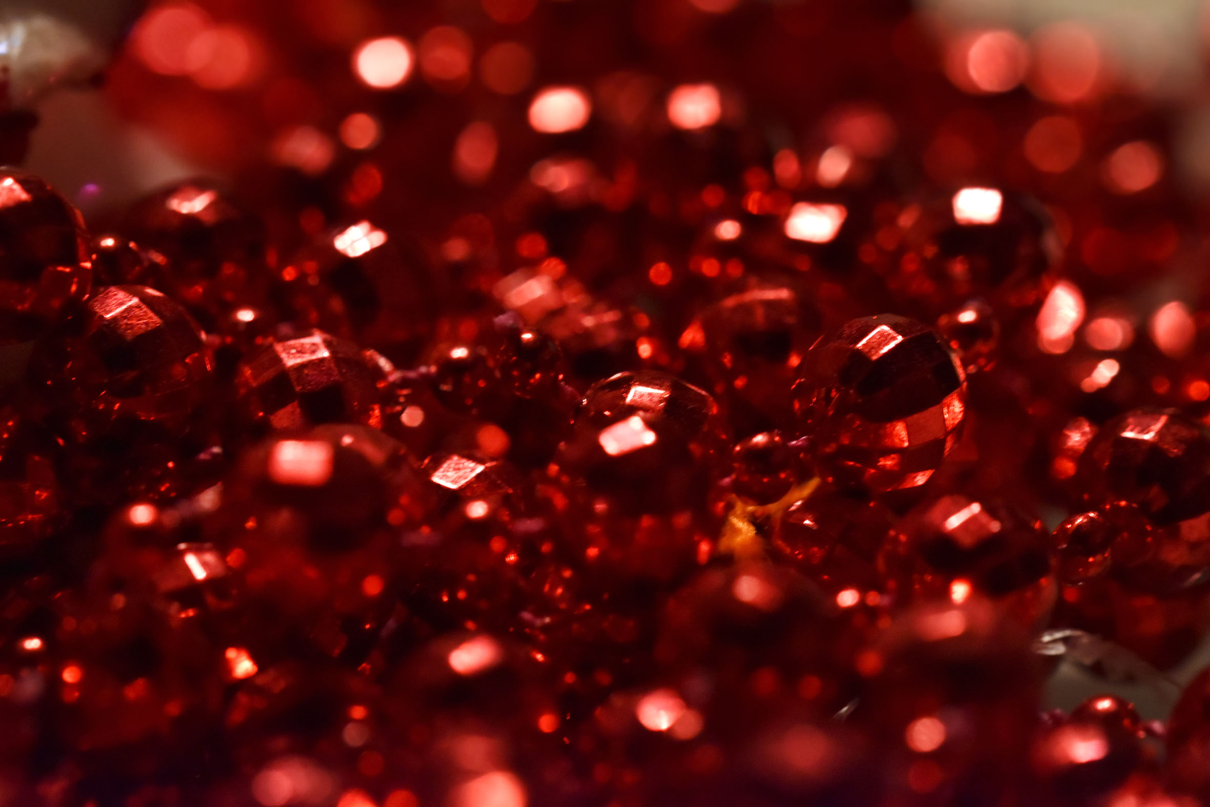 christmas chain red bokeh.jpg