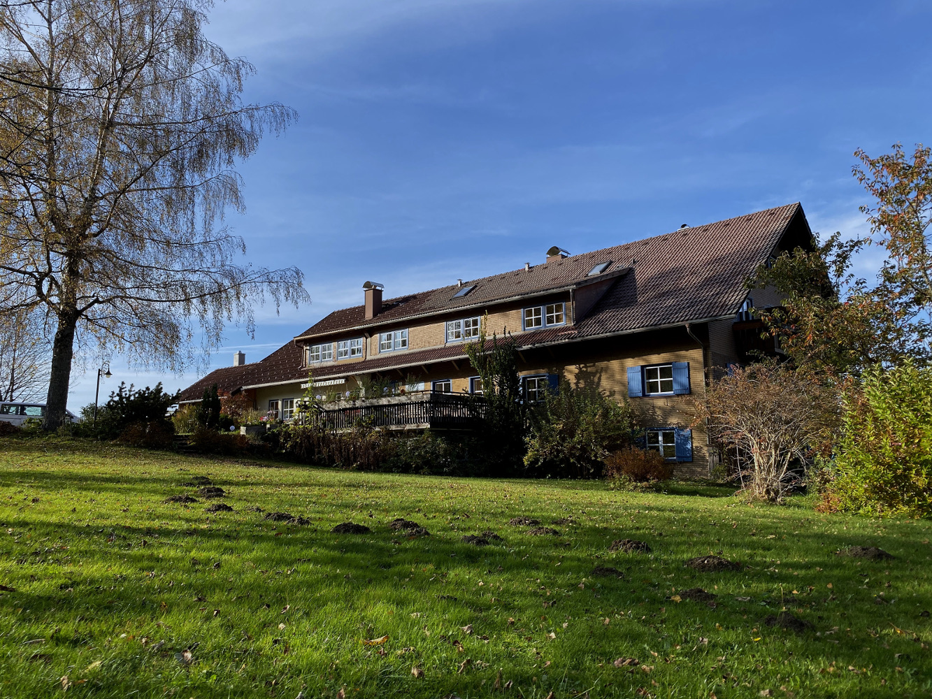 Landhaus-Kennerknecht_Haus-Herbst.jpg
