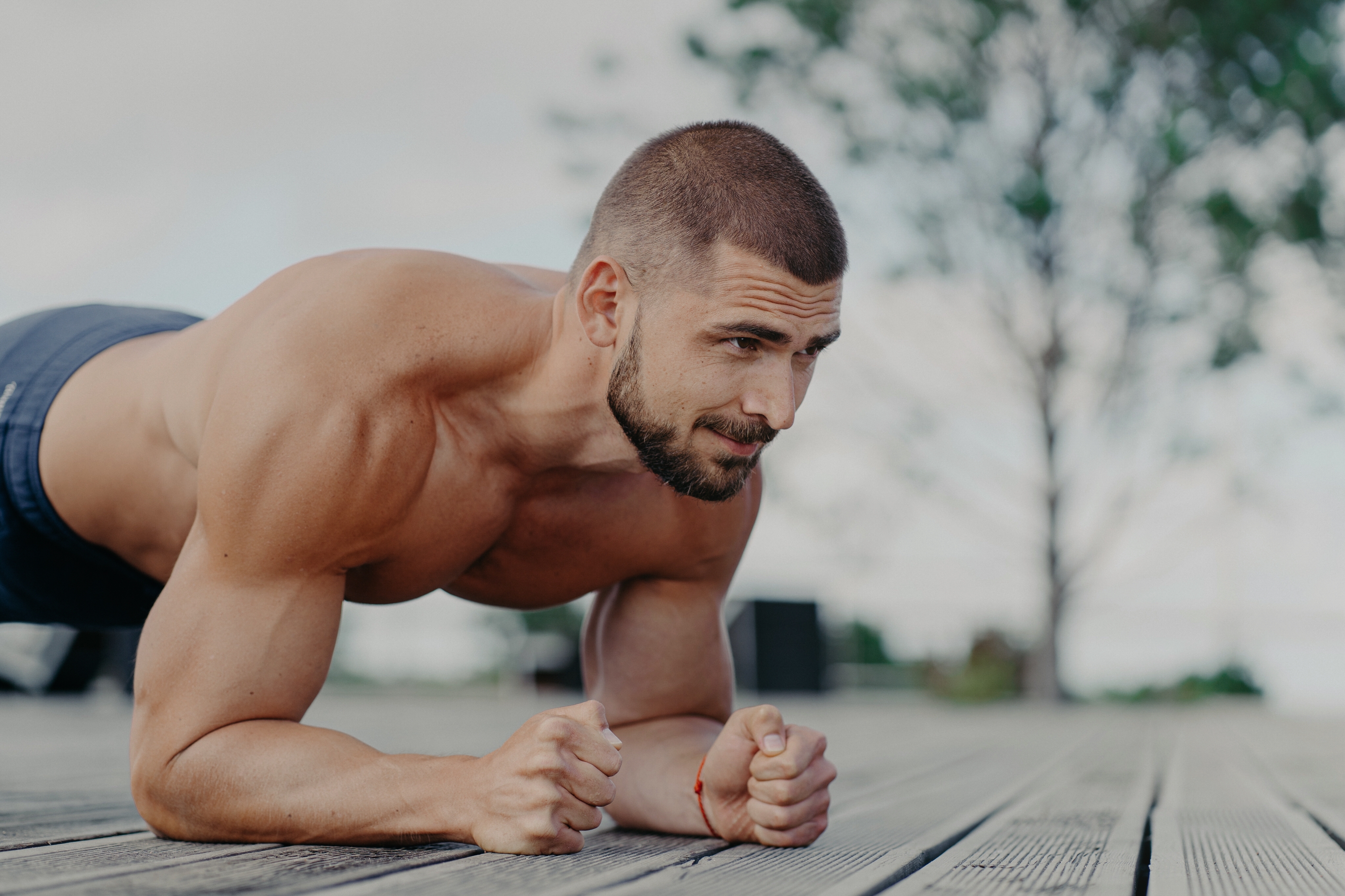 activity-young-workout-sport-man-healthy-health-plank-fitness-exercise-athletic-body-fit-training_t20_R0yA1m.jpg